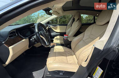Лифтбек Tesla Model S 2017 в 