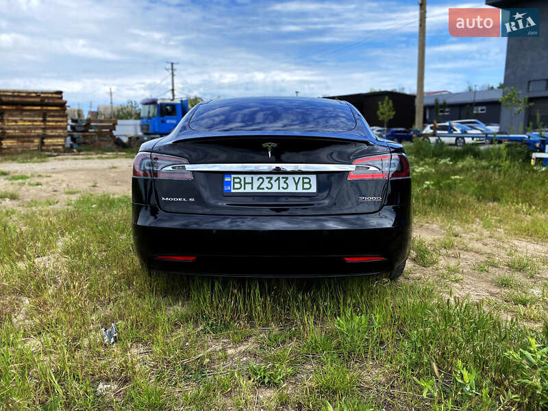 Лифтбек Tesla Model S 2017 в Одессе