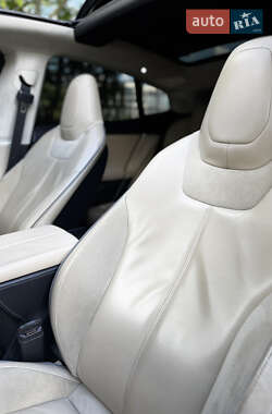 Лифтбек Tesla Model S 2014 в 