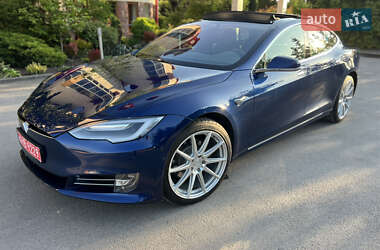 Лифтбек Tesla Model S 2017 в 