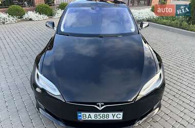 Лифтбек Tesla Model S 2016 в 