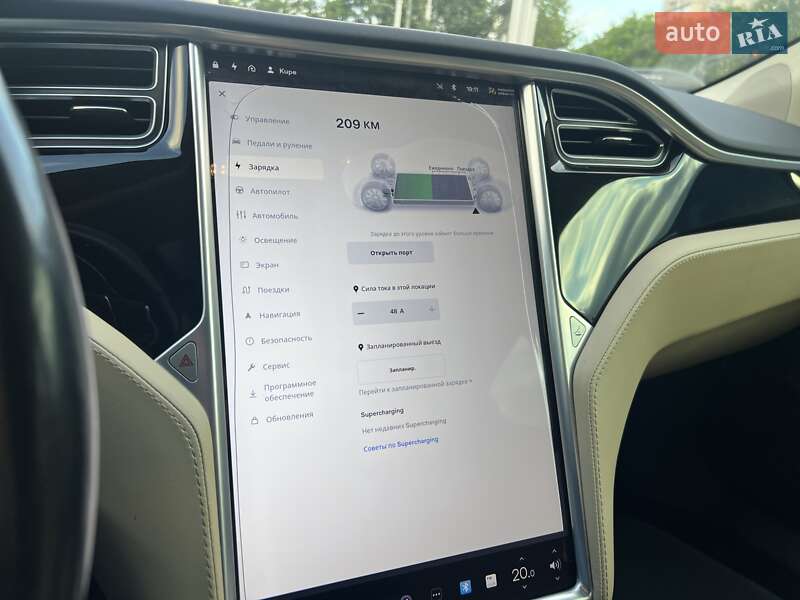 Лифтбек Tesla Model S 2016 в Черноморске