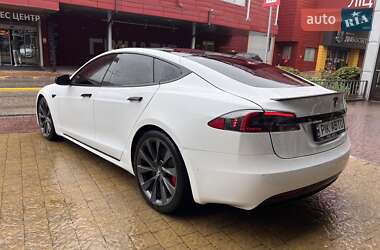 Лифтбек Tesla Model S 2020 в Львове