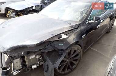 Лифтбек Tesla Model S 2018 в 