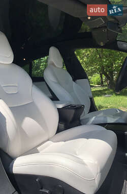 Лифтбек Tesla Model S 2017 в 