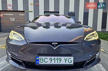 Лифтбек Tesla Model S 2018 в Львове