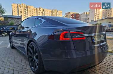 Лифтбек Tesla Model S 2018 в Львове
