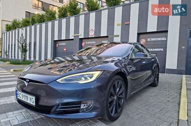 Лифтбек Tesla Model S 2018 в Львове