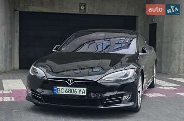 Лифтбек Tesla Model S 2017 в 
