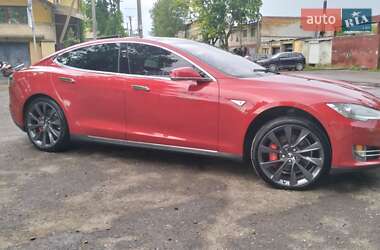 Ліфтбек Tesla Model S 2015 в 