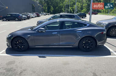 Лифтбек Tesla Model S 2016 в 