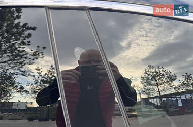 Лифтбек Tesla Model S 2018 в 