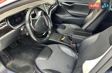 Лифтбек Tesla Model S 2016 в 
