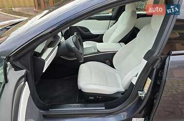 Ліфтбек Tesla Model S 2021 в 