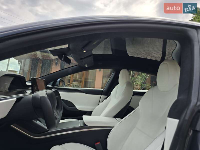 Ліфтбек Tesla Model S 2021 в Мукачевому