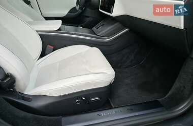Ліфтбек Tesla Model S 2021 в 