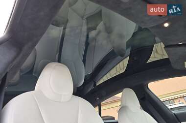 Ліфтбек Tesla Model S 2021 в 
