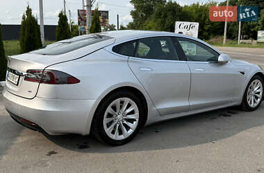 Лифтбек Tesla Model S 2017 в 