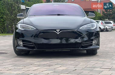 Лифтбек Tesla Model S 2019 в Ивано-Франковске