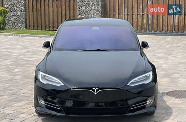 Лифтбек Tesla Model S 2019 в Ивано-Франковске