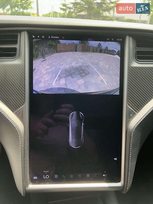 Лифтбек Tesla Model S 2019 в Ивано-Франковске