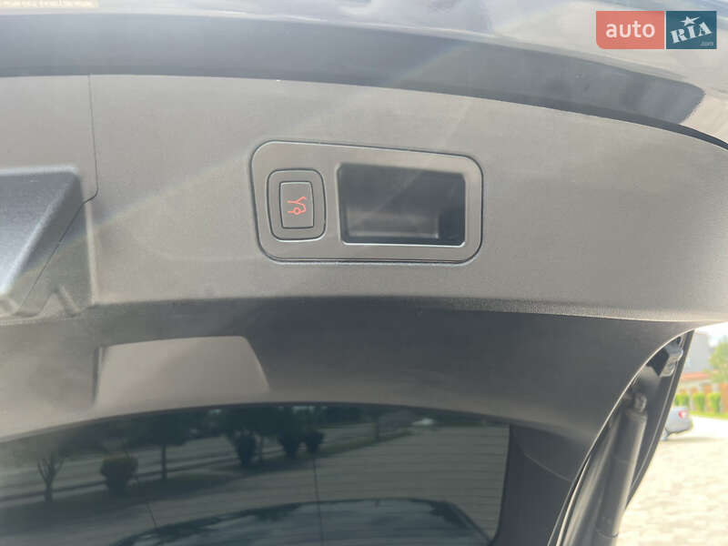 Ліфтбек Tesla Model S 2019 в Івано-Франківську фото 40 Ліфтбек Tesla Model S 2019 в Івано-Франківську