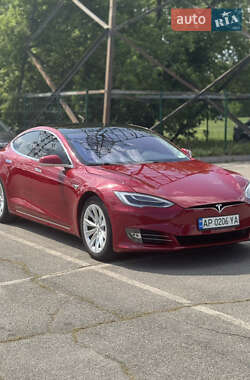 Лифтбек Tesla Model S 2018 в 