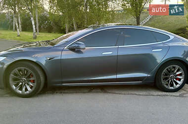 Лифтбек Tesla Model S 2018 в 