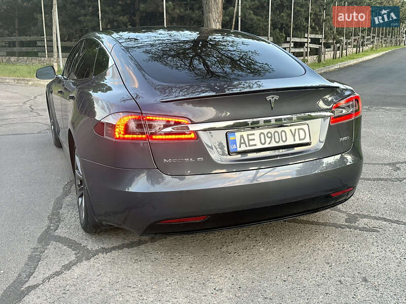 Лифтбек Tesla Model S 2018 в Днепре фото 15 Лифтбек Tesla Model S 2018 в Днепре