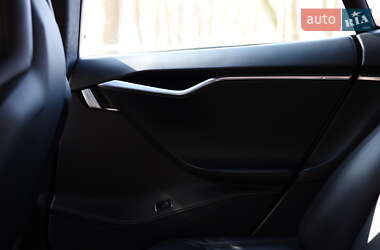 Ліфтбек Tesla Model S 2016 в 