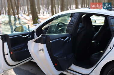 Ліфтбек Tesla Model S 2016 в 