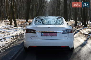 Ліфтбек Tesla Model S 2016 в 