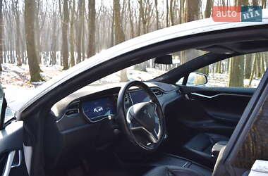 Ліфтбек Tesla Model S 2016 в 