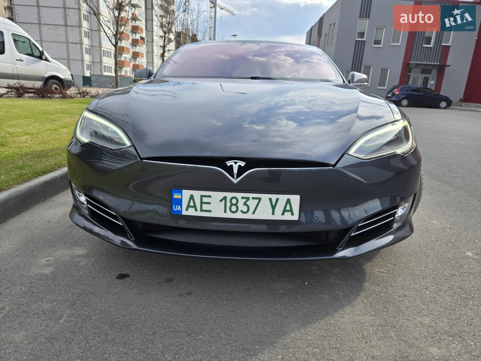 2019 Tesla Model S - мініатюра 8
