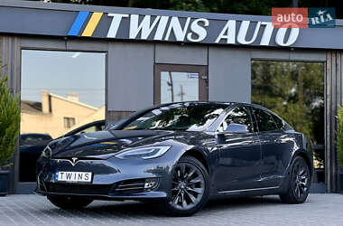 Ліфтбек Tesla Model S 2018 в 