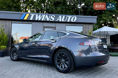 Ліфтбек Tesla Model S 2018 в 