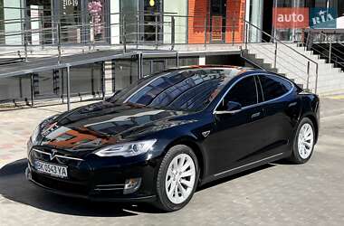 Ліфтбек Tesla Model S 2014 в Вараші