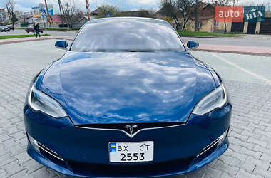 Лифтбек Tesla Model S 2016 в 