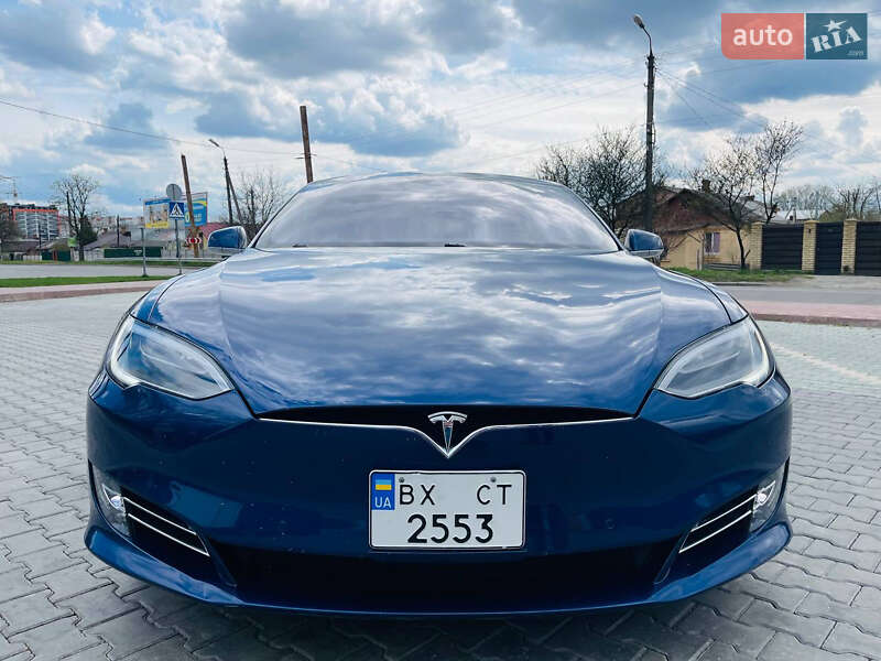 Ліфтбек Tesla Model S 2016 в Хмельницькому