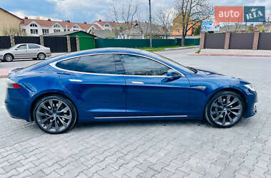 Лифтбек Tesla Model S 2016 в 