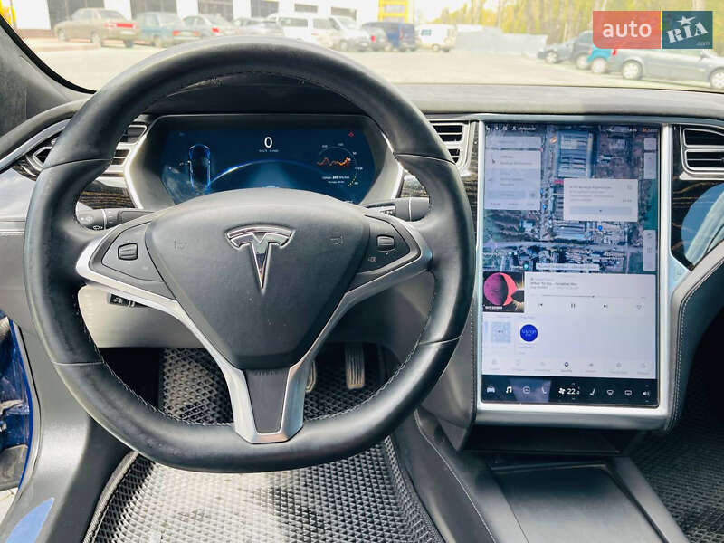 Ліфтбек Tesla Model S 2016 в Хмельницькому