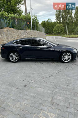 Ліфтбек Tesla Model S 2013 в 