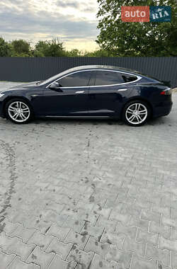 Ліфтбек Tesla Model S 2013 в 