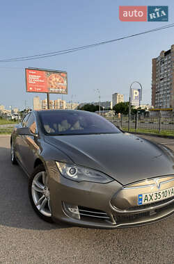 Ліфтбек Tesla Model S 2015 в Харкові
