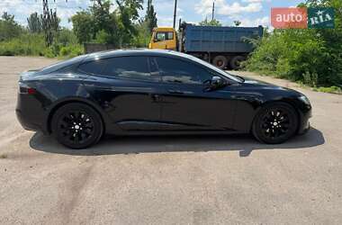 tesla model-s 2017 в Кривой Рог от профессионального продавца Юрий