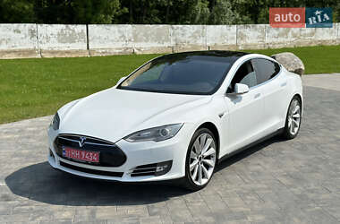 Ліфтбек Tesla Model S 2015 в Луцьку