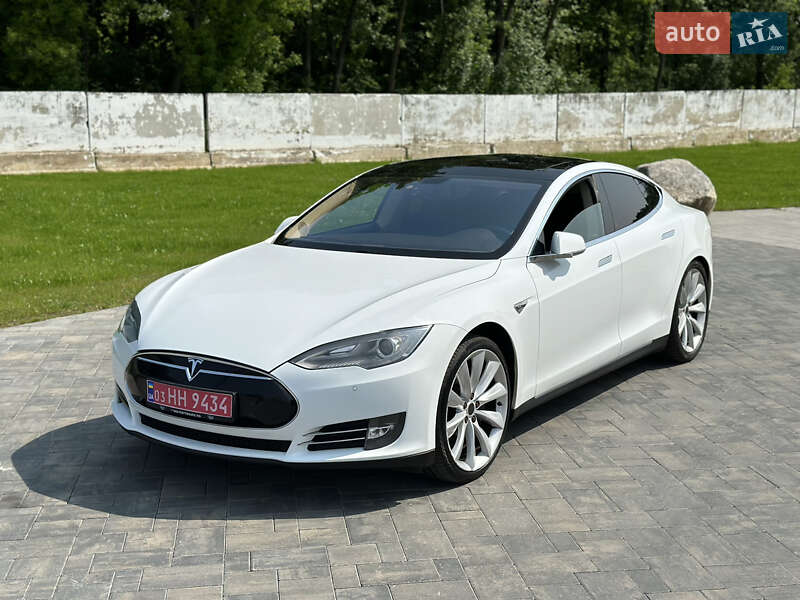 Лифтбек Tesla Model S 2015 в Луцке фото 2 Лифтбек Tesla Model S 2015 в Луцке