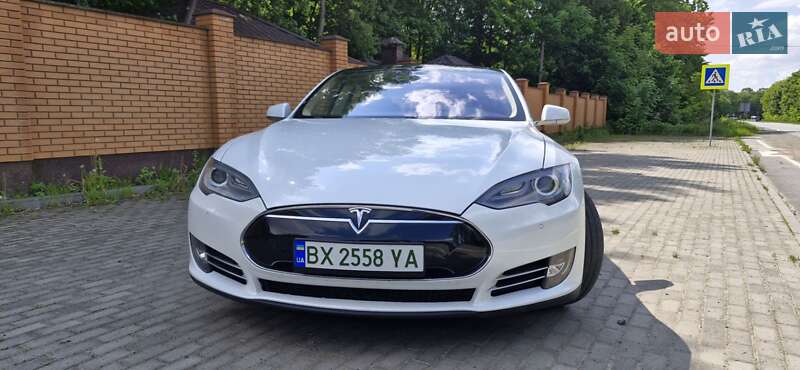 Ліфтбек Tesla Model S 2014 в Красилові
