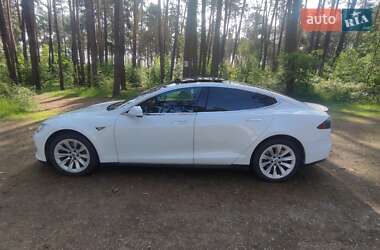 Ліфтбек Tesla Model S 2012 в 