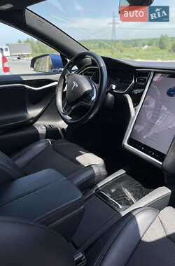 Лифтбек Tesla Model S 2017 в 